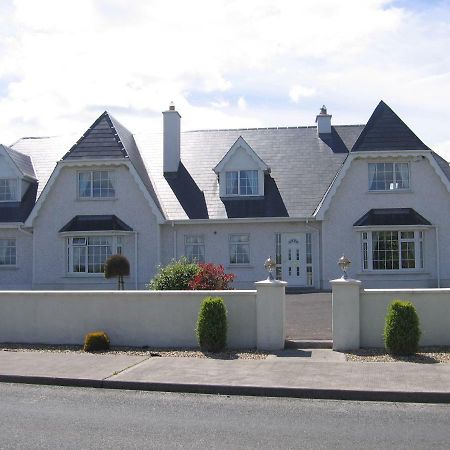 مبيت وإفطار روسكومون Ross House المظهر الخارجي الصورة